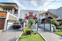 Hunian Super Mewah dengan Akses Paling Strategis di Bintaro, Tangerang Selatan Hunian Super Mewah dengan Akses Paling Strategis di Bintaro, Tangerang Selatan