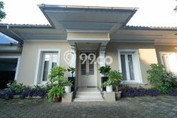 Rumah Luxury Modern Siap Huni di Kemang Jakarta Selatan Rumah Luxury Modern Siap Huni di Kemang Jakarta Selatan