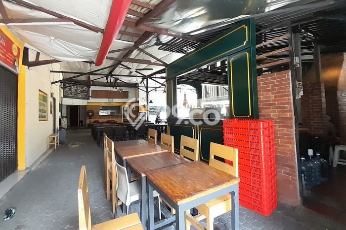 Komersial Dijual di Prime Area Jakarta Selatan Luas 250m2 Komersial Dijual di Prime Area Jakarta Selatan Luas 250m2