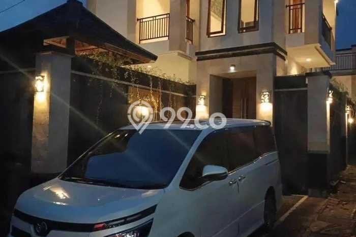 Vila Kawasan , Area 0m2m², Rent Terjangkau, Lokasi Premium Vila Kawasan , Area 0m2m², Rent Terjangkau, Lokasi Premium