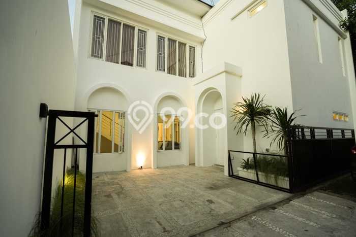 Vila Kawasan , Area 150m2m², Akses ke Fasilitas Umum Vila Kawasan , Area 150m2m², Akses ke Fasilitas Umum