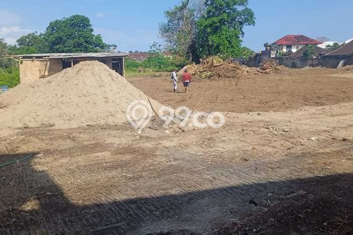 Tanah Kavling Disewakan di Tuban dengan Luas 200m2 Tanah Kavling Disewakan di Tuban dengan Luas 200m2