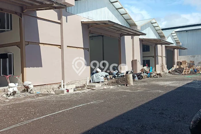 Unit Gudang Disewa Lokasi Denpasar Barat, Denpasar Spesifikasi Luas Bangunan 275m2 Unit Gudang Disewa Lokasi Denpasar Barat, Denpasar Spesifikasi Luas Bangunan 275m2