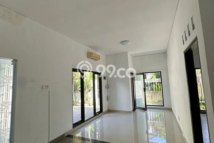 Rumah Disewakan Denpasar LT 150m2 LB 100m2 Kawasan Renon Rumah Disewakan Denpasar LT 150m2 LB 100m2 Kawasan Renon
