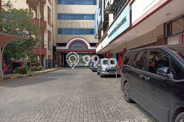 For Rent Ruko Kawasan Strategis di , Luas 576m2m², Siap Usaha For Rent Ruko Kawasan Strategis di , Luas 576m2m², Siap Usaha