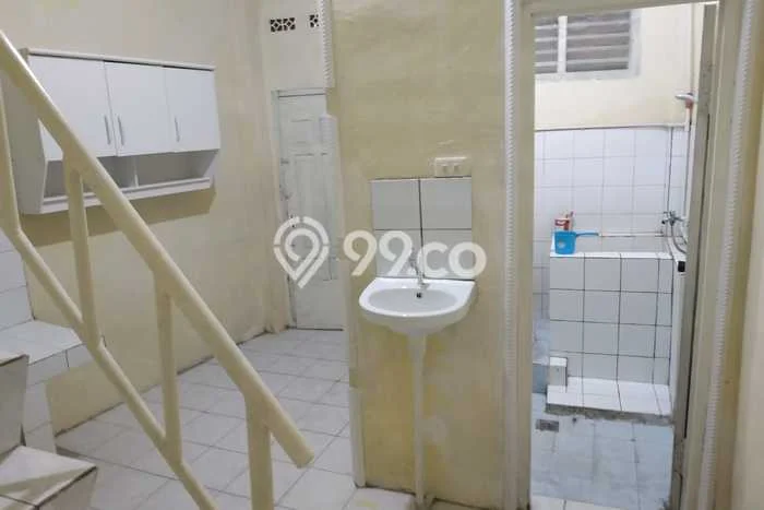 SPECIAL LISTING! Rumah area Kartini, 2 KM, Dekat Fasilitas, LT 64m² Bangunan 128m² SPECIAL LISTING! Rumah area Kartini, 2 KM, Dekat Fasilitas, LT 64m² Bangunan 128m²