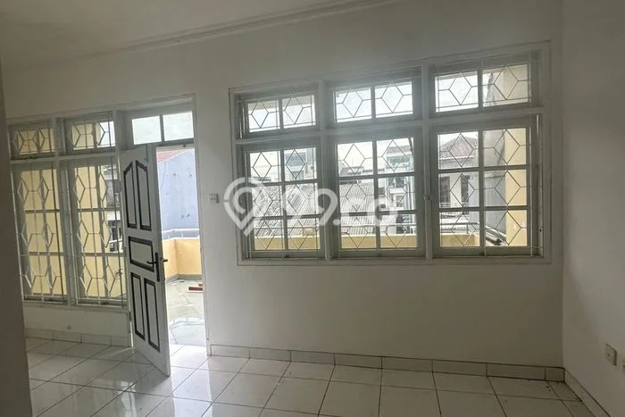 Rumah Kontrakan Jakarta Barat LT 144m2 LB 432m2 Kawasan Jelambar Rumah Kontrakan Jakarta Barat LT 144m2 LB 432m2 Kawasan Jelambar