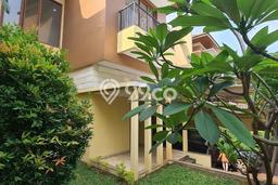 For Sale! Luxury House LT 260m2 Desain Elegan di Kemang For Sale! Luxury House LT 260m2 Desain Elegan di Kemang