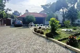 Rumah LT 1254m² / LB 271m² Dekat Kampus di Geger Kalong, Bandung Rumah LT 1254m² / LB 271m² Dekat Kampus di Geger Kalong, Bandung