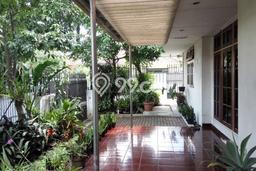 Rumah LT 283m2m² / LB 250m2m² One Gate System di , Bandung Rumah LT 283m2m² / LB 250m2m² One Gate System di , Bandung