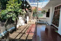 Rumah Mewah LB 250m2 Siap Huni Desain Elegan di Sukaluyu, Bandung Rumah Mewah LB 250m2 Siap Huni Desain Elegan di Sukaluyu, Bandung