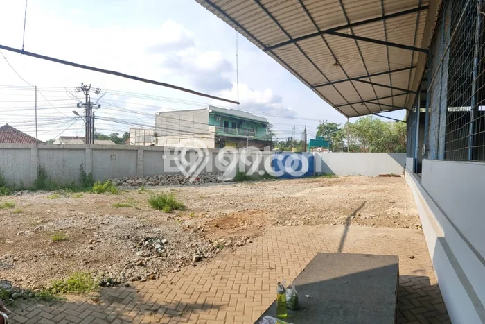 FOR SALE! Gudang di Cibitung Bekasi, LT 1900m2, LB 1500m2 FOR SALE! Gudang di Cibitung Bekasi, LT 1900m2, LB 1500m2