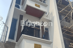 Dijual Hunian Rumah Terawat 4 Kamar di Duri Kepa, Jakarta Barat Dijual Hunian Rumah Terawat 4 Kamar di Duri Kepa, Jakarta Barat