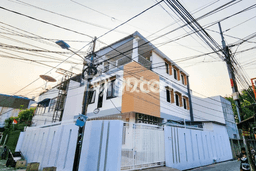 Jual Rumah Mewah Megah Dengan View Cantik di Tomang, Jakarta Barat Jual Rumah Mewah Megah Dengan View Cantik di Tomang, Jakarta Barat