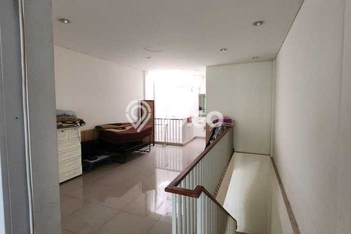 Ruko Dijual di Bekasi LT 68m2 & LB 197m2 Lokasi Terbaik! Ruko Dijual di Bekasi LT 68m2 & LB 197m2 Lokasi Terbaik!