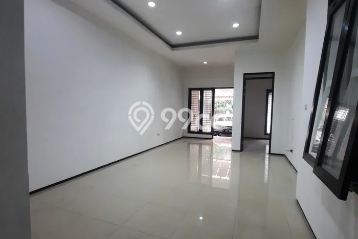 Rumah Asri di , 3 KT, Area Strategis, Luas 119m2m² LB 90m2m² Rumah Asri di , 3 KT, Area Strategis, Luas 119m2m² LB 90m2m²