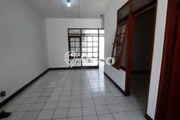 Disewakan Rumah Murah di Taman Holis Indah Bandung dengan 3 Kamar Tidur Disewakan Rumah Murah di Taman Holis Indah Bandung dengan 3 Kamar Tidur