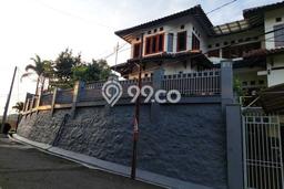 HOT DEAL! Dijual Rumah Berkualitas area Ciumbuleuit, Bandung, Luas Tanah 500m2m² LB 400m2m² HOT DEAL! Dijual Rumah Berkualitas area Ciumbuleuit, Bandung, Luas Tanah 500m2m² LB 400m2m²