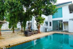 Rumah Luxury Modern Tanpa Renovasi di Duren Tiga Jakarta Selatan Rumah Luxury Modern Tanpa Renovasi di Duren Tiga Jakarta Selatan