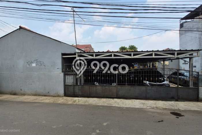 Unit Komersial Dijual di Pasar Minggu Jakarta Selatan Luas Tanah 452m2, Luas Bangunan 100m2 Unit Komersial Dijual di Pasar Minggu Jakarta Selatan Luas Tanah 452m2, Luas Bangunan 100m2
