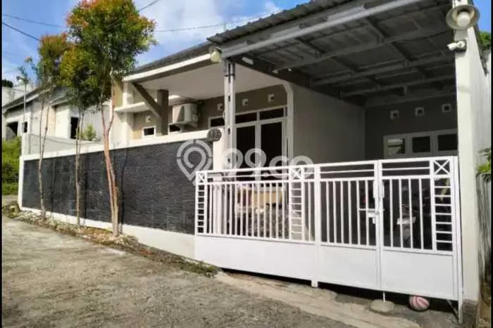Dijual Rumah 2 Kamar Lokasi Ideal Bagus dan Strategis di Gunung Pati Dijual Rumah 2 Kamar Lokasi Ideal Bagus dan Strategis di Gunung Pati