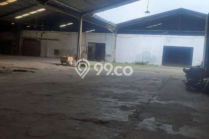 LOKASI STRATEGIS! Gudang Kawasan Simongan, Luas 7000m², Pusat Bisnis LOKASI STRATEGIS! Gudang Kawasan Simongan, Luas 7000m², Pusat Bisnis