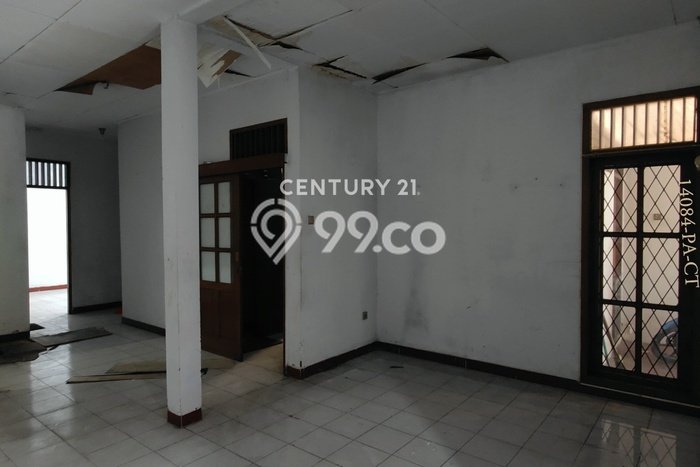 Rumah Luxury di Jakarta Selatan Strategis Kondisi Baik Rumah Luxury di Jakarta Selatan Strategis Kondisi Baik
