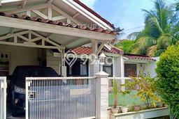 Siap Huni Rumah Mewah 3 Kamar di Pondok Aren Dekat ke Mana Pun Siap Huni Rumah Mewah 3 Kamar di Pondok Aren Dekat ke Mana Pun