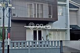 Rumah Mewah LB 216m2 Siap Pakai Desain Elegan di BSD City, Tangerang Rumah Mewah LB 216m2 Siap Pakai Desain Elegan di BSD City, Tangerang