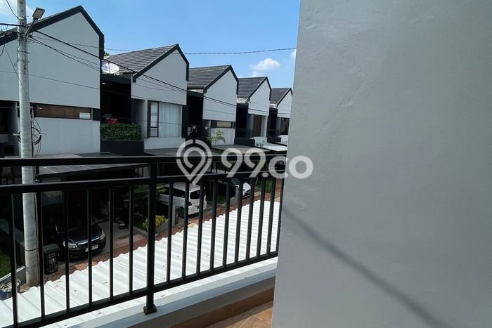 Rumah Luas Asri 4 KT Siap Pakai di Ciater Tangerang Rumah Luas Asri 4 KT Siap Pakai di Ciater Tangerang