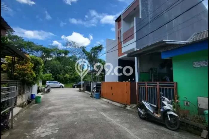 Jual Rumah Eksklusif 4 KT di Ciater, Tangerang Jual Rumah Eksklusif 4 KT di Ciater, Tangerang