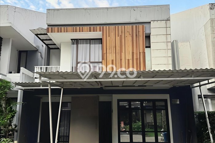 Rumah Eksklusif Dijual LT 153m2 di BSD, Tangerang Selatan Rumah Eksklusif Dijual LT 153m2 di BSD, Tangerang Selatan