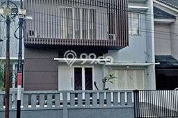 Rumah Elit LB 2019m2 Siap Pakai Desain Elegan di BSD City, Tangerang Rumah Elit LB 2019m2 Siap Pakai Desain Elegan di BSD City, Tangerang