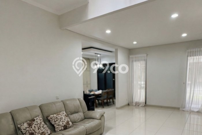 Rumah Eksklusif Dijual LT 153m2 di BSD, Tangerang Selatan Rumah Eksklusif Dijual LT 153m2 di BSD, Tangerang Selatan