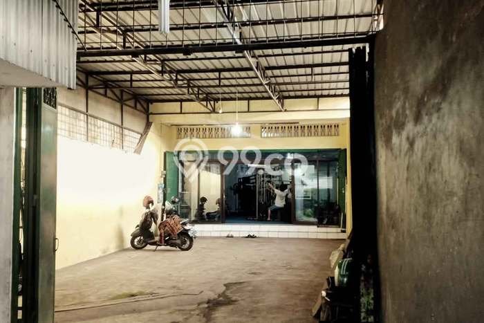 Ruko Dijual di Makassar LT 366m2 & LB 573m2 Lokasi Terbaik! Ruko Dijual di Makassar LT 366m2 & LB 573m2 Lokasi Terbaik!