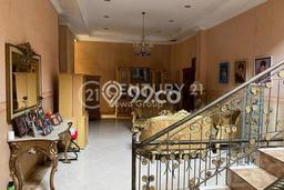 Rumah Mewah LB 550m2 Siap Huni Desain Elegan di Tomang, Jakarta Barat Rumah Mewah LB 550m2 Siap Huni Desain Elegan di Tomang, Jakarta Barat