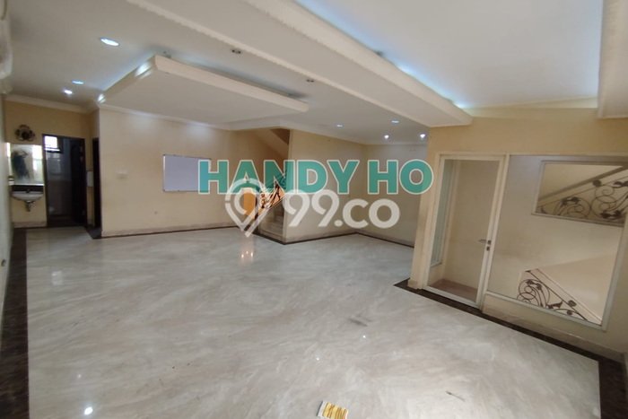 Sewa Rumah Murah di Pantai Indah Kapuk Jakarta Utara Punya 5 KT Sewa Rumah Murah di Pantai Indah Kapuk Jakarta Utara Punya 5 KT