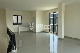 Ruko Area Premium di Gading Serpong, Luas 180m2m², Ramai Ruko Area Premium di Gading Serpong, Luas 180m2m², Ramai
