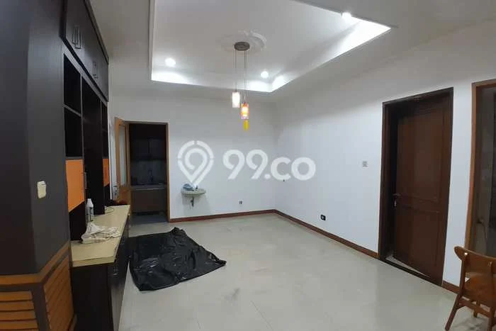 Rumah Sewa Jakarta Barat LT 300m2 LB 450m2 Area Puri Indah Rumah Sewa Jakarta Barat LT 300m2 LB 450m2 Area Puri Indah