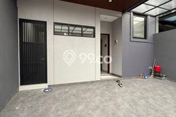 Rumah Elit Modern Tanpa Renovasi di Kedoya Baru Jakarta Barat Rumah Elit Modern Tanpa Renovasi di Kedoya Baru Jakarta Barat