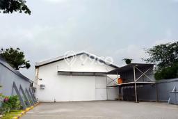 Unit Gudang Disewa Lokasi Lakarsantri, Surabaya Spesifikasi Luas Bangunan 900m2 Unit Gudang Disewa Lokasi Lakarsantri, Surabaya Spesifikasi Luas Bangunan 900m2