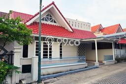 Rumah sewa siap pakai 3 KT di Citraland, Surabaya Rumah sewa siap pakai 3 KT di Citraland, Surabaya