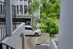 Rumah Elit Modern Siap Huni di BSD City Tangerang Rumah Elit Modern Siap Huni di BSD City Tangerang