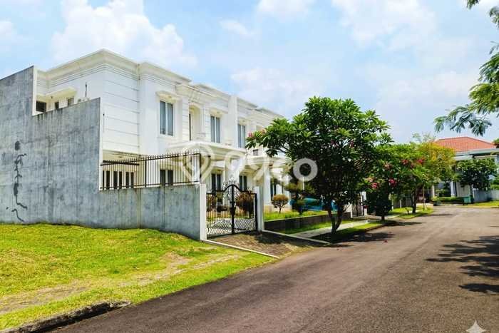 Hunian Super Mewah dengan Akses Paling Strategis di BSD Bukit Golf, Tangerang Hunian Super Mewah dengan Akses Paling Strategis di BSD Bukit Golf, Tangerang