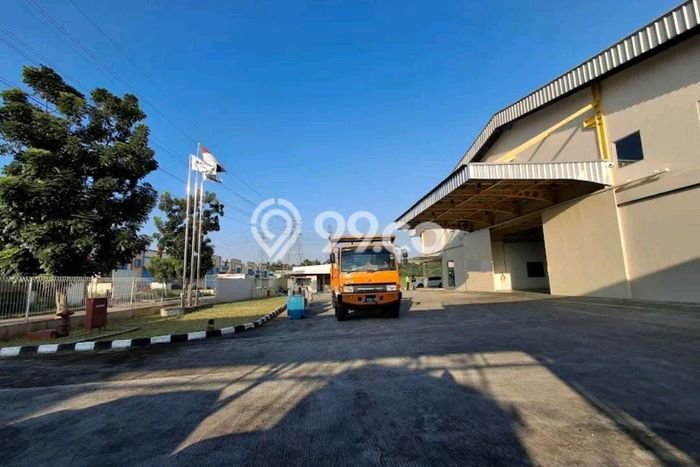 Lokasi Strategis! Dijual Pabrik Bisnis di Cikupa, Tangerang Kondisi Baik Lokasi Strategis! Dijual Pabrik Bisnis di Cikupa, Tangerang Kondisi Baik