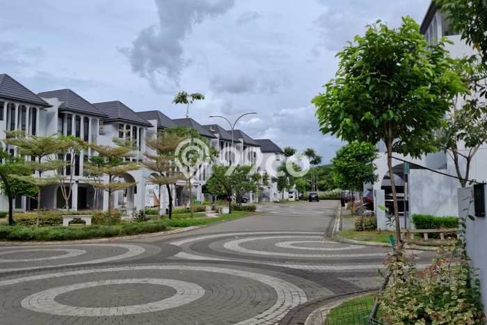 Rumah Elit Modern Siap Huni di BSD City Tangerang Rumah Elit Modern Siap Huni di BSD City Tangerang