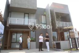 Rumah Modern Minimalis 3 KT Bisa Langsung Pindah di Rungkut Rumah Modern Minimalis 3 KT Bisa Langsung Pindah di Rungkut