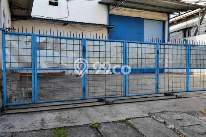 Gudang untuk disewa di Lakarsantri punya LT 800m2 & LB 550m2 harga sewa kompetitif Gudang untuk disewa di Lakarsantri punya LT 800m2 & LB 550m2 harga sewa kompetitif