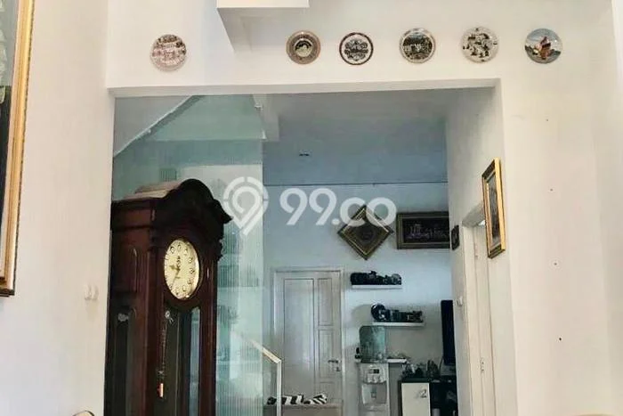 Siap Huni Hunian Elit 4 Kamar di Banyumanik Dekat ke Mana Pun Siap Huni Hunian Elit 4 Kamar di Banyumanik Dekat ke Mana Pun