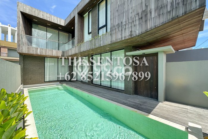 Vila Kawasan , Dimensi 250m2m², Dekat dengan transportasi umum Vila Kawasan , Dimensi 250m2m², Dekat dengan transportasi umum